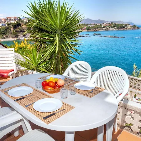 Nicolas By Interhome Apartman