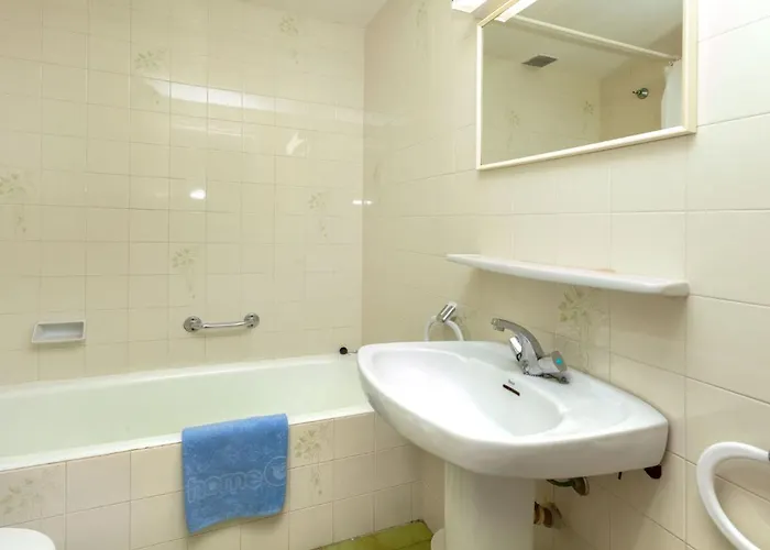 Nicolas By Interhome Apartament *
